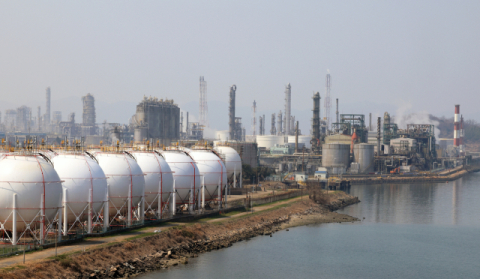 나프타가 뭐길래, 산업계 직격탄...