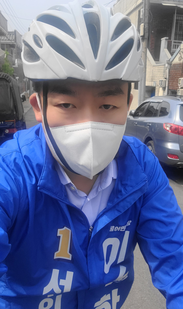 이주한 출마에정자가 자전거를 타고 있다. 이주한 제공