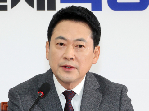 참전명예수당 月 49만원…장동혁 