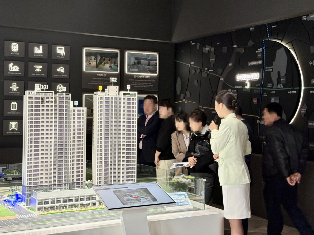 5년 만에 문 연 지역 건설사 견본주택…범어역에 수요 몰릴까   