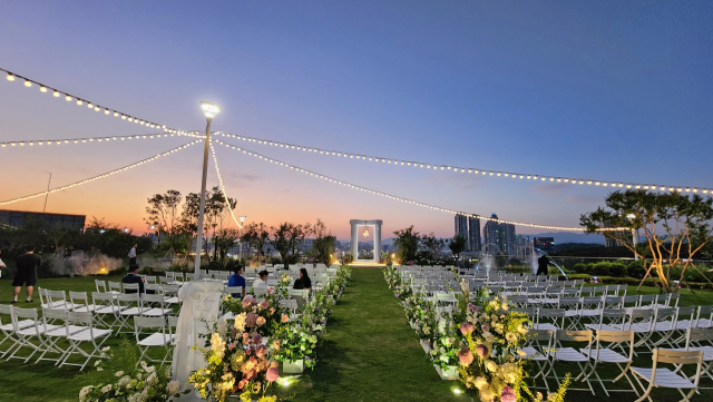 호텔수성 정원형 웨딩 공간인 라포에 수성