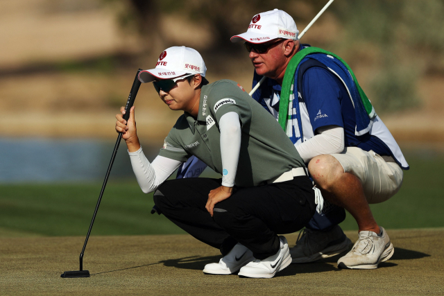 김효주가 29일 미국 애리조나주 피닉스의 월윈드 골프 클럽에서 열린 LPGA 투어 포드 챔피언십 3라운드 경기를 치르고 있다. AFP 연합뉴스