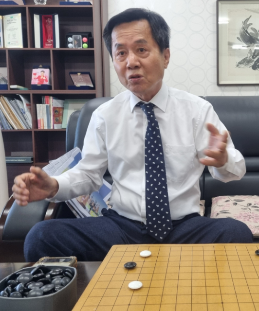 사재 털어 대회 여는 박상철 우진 회장 