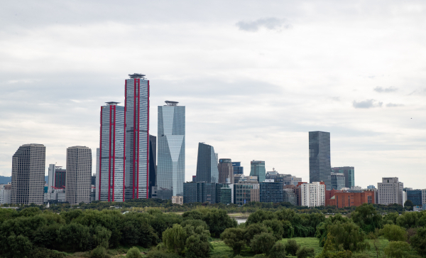 '국민연금 반대' 소용없었던 증권사 주총…반쪽짜리 주주환원 '눈총'