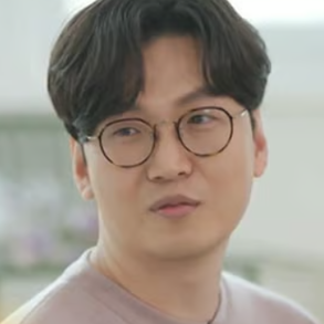 '데드풀' 번역가, 성범죄 전과 의혹에…