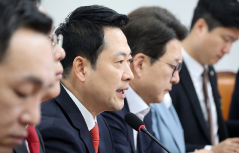 보수 진영 위기론 고조에 장동혁 대표 리더십 회복 목소리 ↑