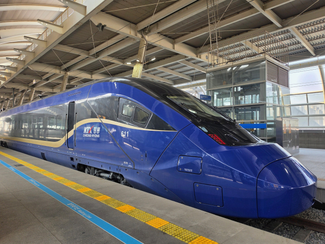 동력분산식 고속열차 EMU-320. 2026.3.31. 한국철도공사 제공