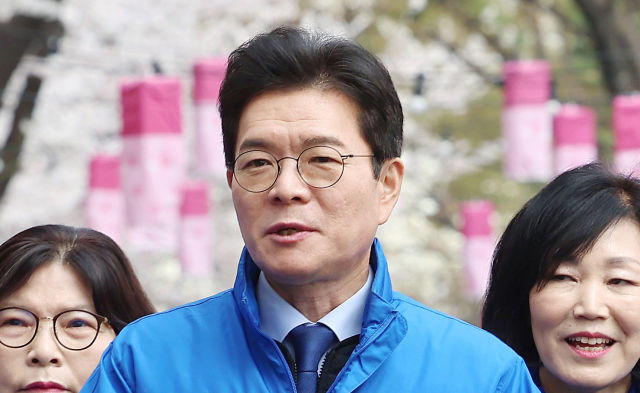 '女직원과 칸쿤 출장' 논란…정원오 