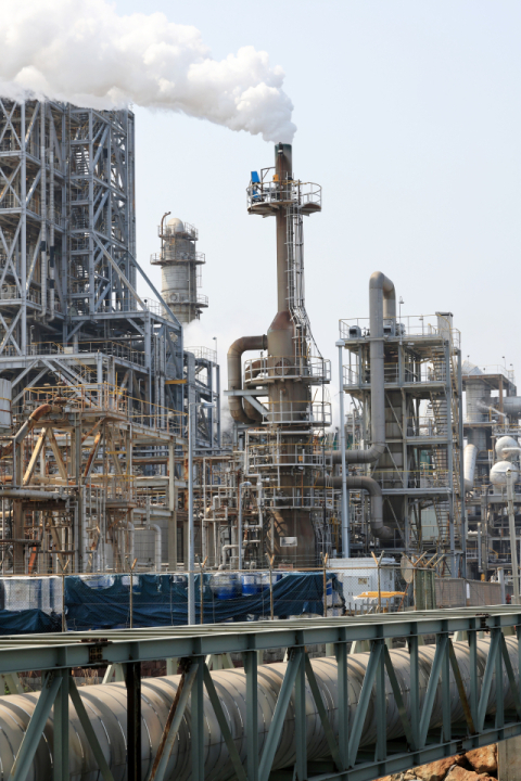 중동발 공급망 충격 현실화…나프타·원자재 끊기면 제조업 '줄타격'