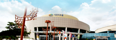 대표 지인에 수억원대 공연 수의계약 준 이천문화재단