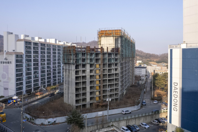 23년 만에 철거되는 칠곡 북삼 JK아파트 전경. 칠곡군 제공