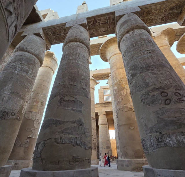 카르낙 신전 대열주실 기둥에 남겨진 카데시 전투