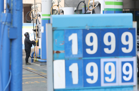 '경유값 2천원↑' 천장 뚫은 유가…멈출 위기의 화물업계