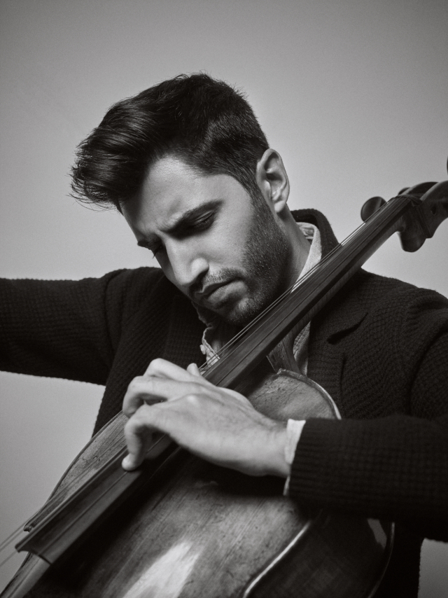 첼리스트 키안 솔타니. (C)MIKE MEYER