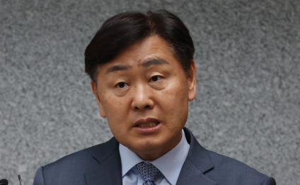 '돈 봉투 의혹' 김관영, 제명 처분 효력정지 가처분 신청