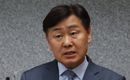 '돈 봉투 의혹' 김관영, 제명 처분 효력정지 가처분 신청