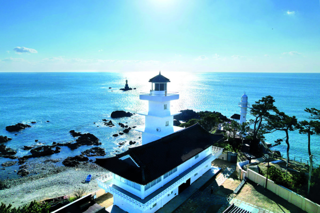 경주 송대말등대. 한국항로표지기술원 제공