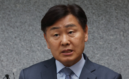 경찰, 김관영 '돈봉투 살포 의혹' 관련 전북도청 압수수색