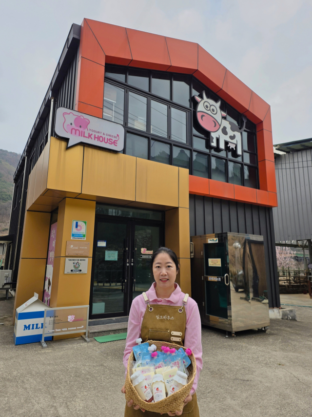 목장 밀크하우스는 원유 생산과 유가공, 체험까지 운영하는 6차 산업 인증 농장이다. 배규미 씨 제공