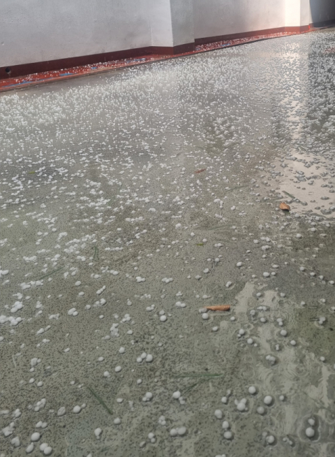 '우두두두' 4월에 웬 우박이?…7일부터는 또 추워진다