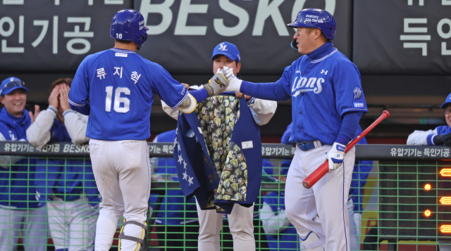 '파란 유니폼' 입은 류지혁·최형우, 삼성 우승 시동