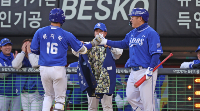 '파란 유니폼' 입은 류지혁·최형우, 삼성 우승 꿈 키운다