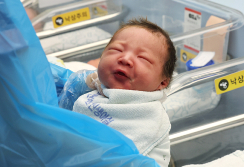 道, 출생·육아에 역점…'게임 체인저' 저출생과의 전쟁