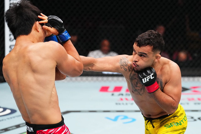 다니엘 산토스의 경기 모습. 상대는 이정영이다. UFC 제공