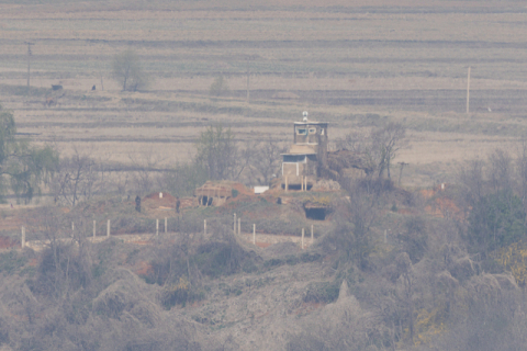 [사설] 탄도미사일로 돌아온 李 무인기 사과, 파탄 난 대북 유화책