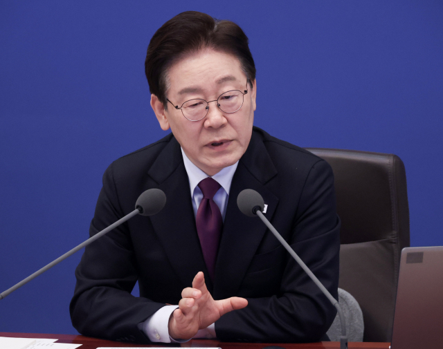 이재명 대통령이 9일 청와대에서 열린 수석보좌관회의에서 발언하고 있다. 연합뉴스