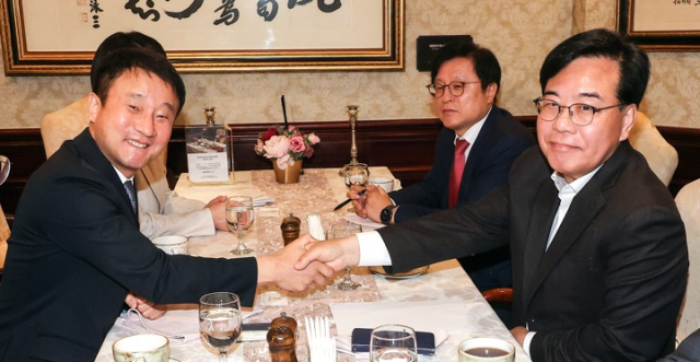 '소득하위 70% 지원금' 그대로⋯여야, 추경 합의