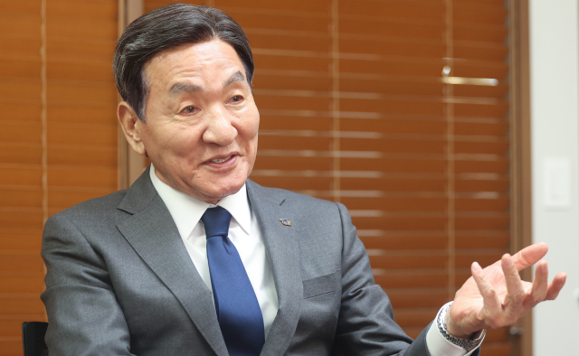 한국장학재단 이사장 