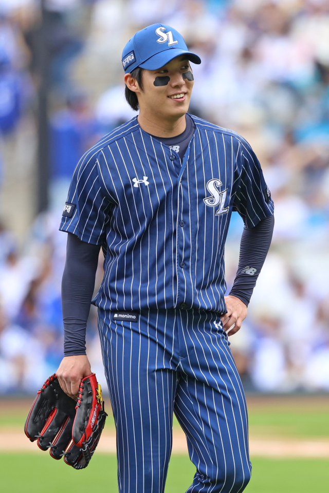 '복귀한 에이스, 이상 무' 삼성 라이온즈, NC 꺾고 3연승…원태인, 무난한 복귀전