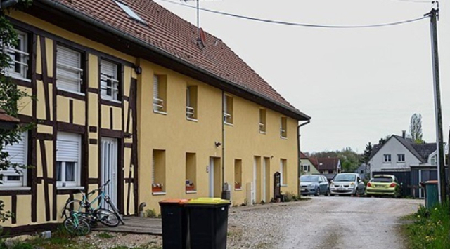 9세 소년이 1년 반 화물차에서 감금 생활을 하다 구조된 프랑스 동부 소도시 하겐바흐. AP 연합뉴스 자료사진.