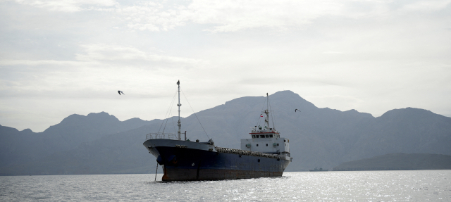 美, 오늘밤부터 이란 출입 해상교통 모두 봉쇄