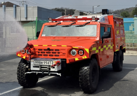 경북도 119산불특수대응단, 중형산불진화차 2대 도입 본격 운영 돌입