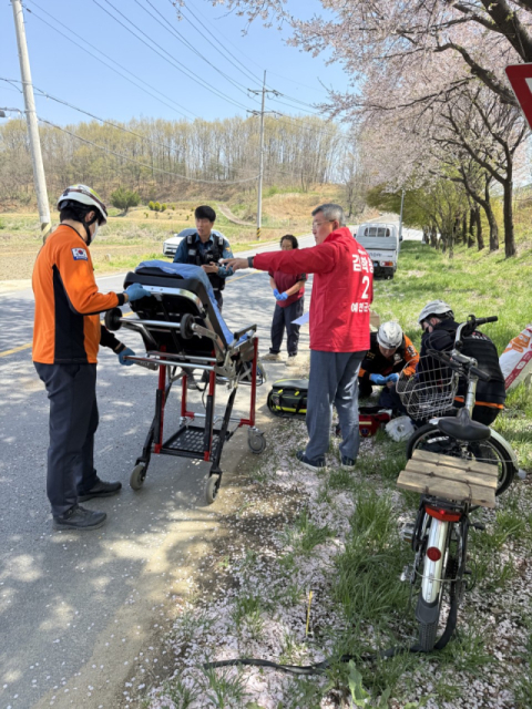 김학동 예천군수 예비후보, 자전거 사고 주민 목격하고 심폐소생술로 구조