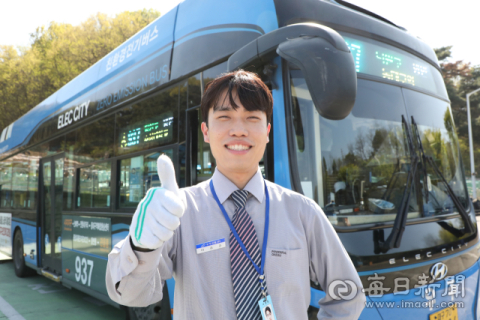 명문대 공대→대기업 개발자 관두고 '버스기사?'…이런 청년 수두룩 [커버스토리]