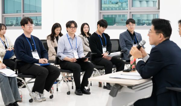 황종우 해양수산부 장관이 13일 해수부 별관 대강당에서 청년 공무원 조직 