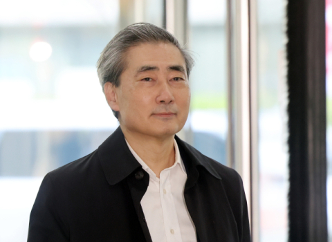 영국 국적 딸을 한국인인 척?…신현송, '불법 전입신고' 논란