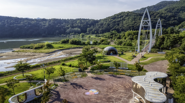 [팔도핫플레이스] 칠곡 동명지 수변생태공원·가산산성 