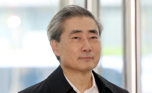 '영국 국적' 딸 내국인으로…신현송, 불법 전입신고 의혹