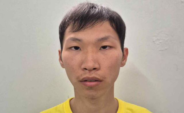 '캐리어 시신 유기' 조재복 부부 구속기간 연장…28일까지