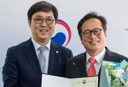 '李와 떡볶이 먹방' 황교익, 문화관광연구원장에 임명