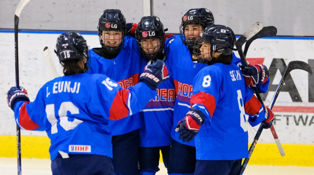 한국 女 아이스하키, 세계선수권 3부 리그 잔류 성공