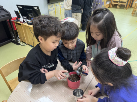 '질문'이 '탐구'가 되는 교실'로…대구 유가유치원, 새로운 유아교육 모델 제시