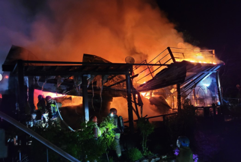 포항 신광면 단독주택서 불…60대 1명 골절상