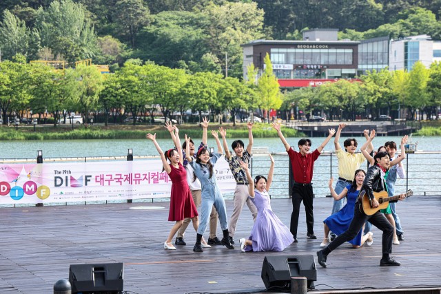 [딤프 20년, 축제를 넘어 브랜드로]  <하> 영국 에든버러처럼 산업화…