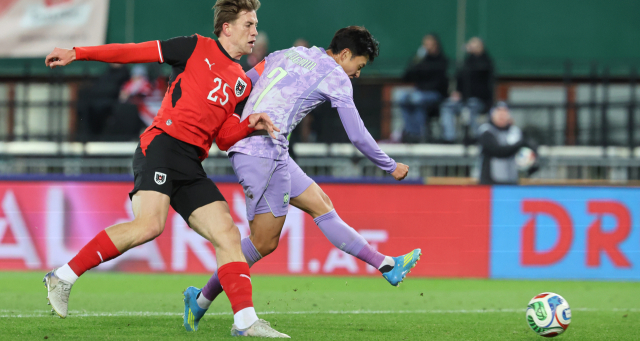 JTBC 월드컵 '독박중계' 면했다…KBS, 140억에 중계권