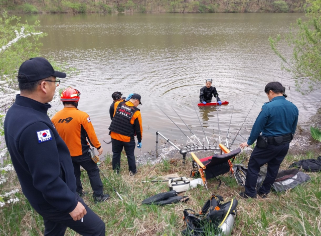 낚싯대 건지려다 참변…청송 저수지서 70대 익사